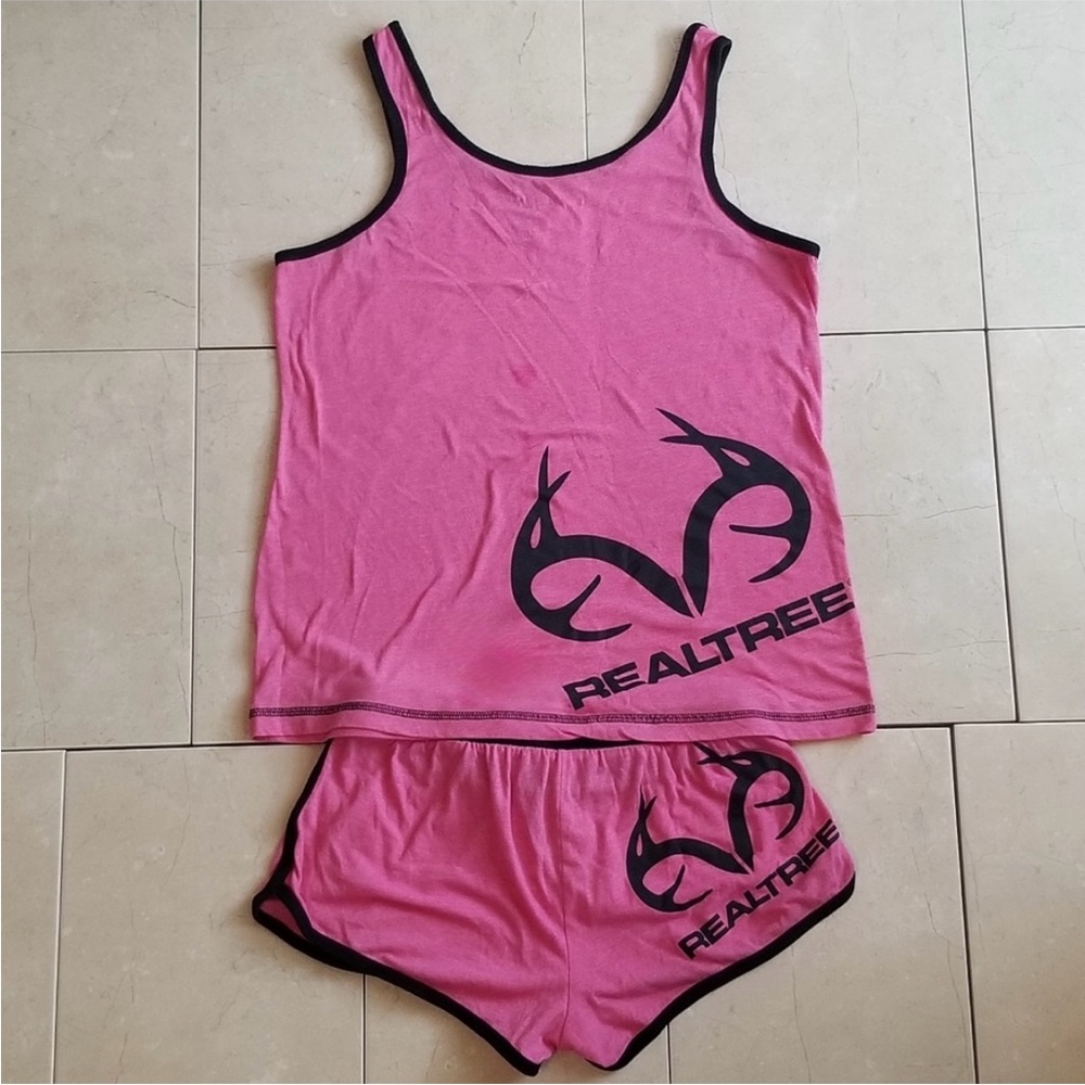 Realtree Pink and Black Pajama Set with Sporty Design